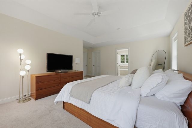 8 Victoria Circle, Shrewsbury, MA 01545