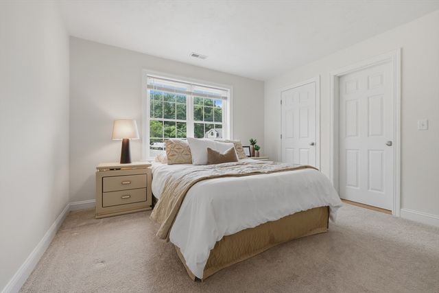 8 Victoria Circle, Shrewsbury, MA 01545