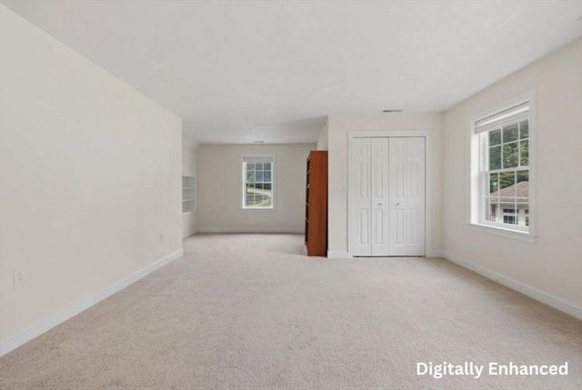 8 Victoria Circle, Shrewsbury, MA 01545