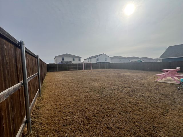 856 Towngreen Drive, Cleburne, TX 76031