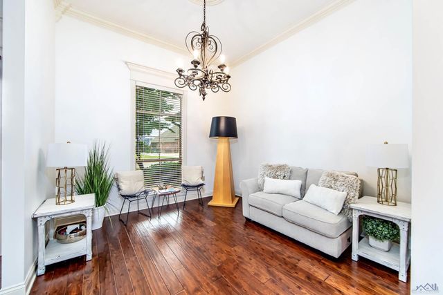 239 Lakewood Dr, Houma, LA 70360