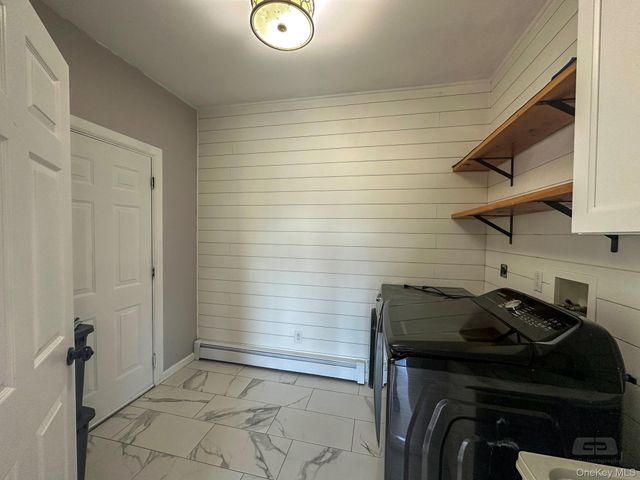 107 Denniston Drive, New Windsor, NY 12553