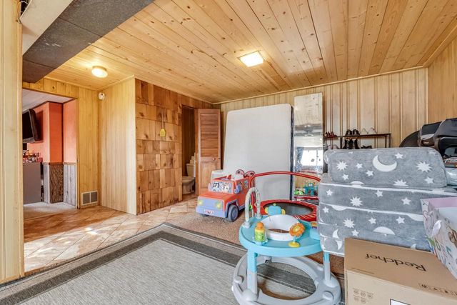 724 11TH STREET, Menasha, WI 54952