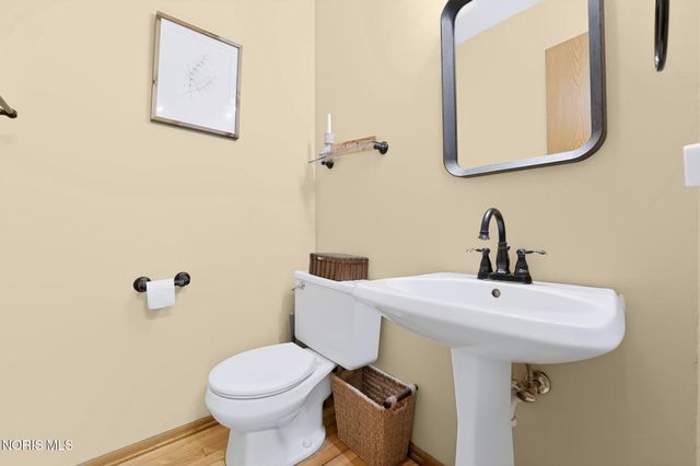7414 Woodshire Lane, Holland, OH 43528