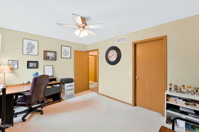 7414 Woodshire Lane, Holland, OH 43528
