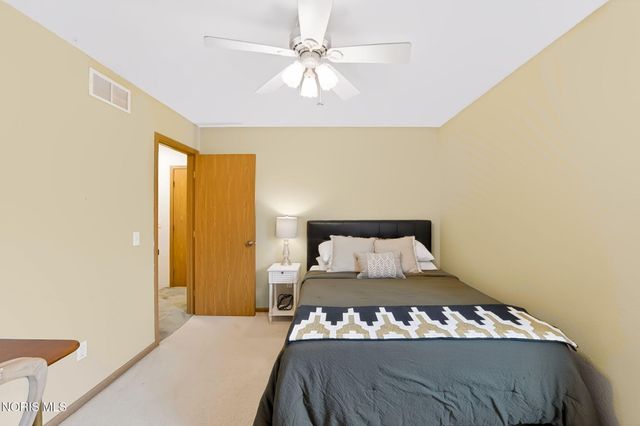 7414 Woodshire Lane, Holland, OH 43528