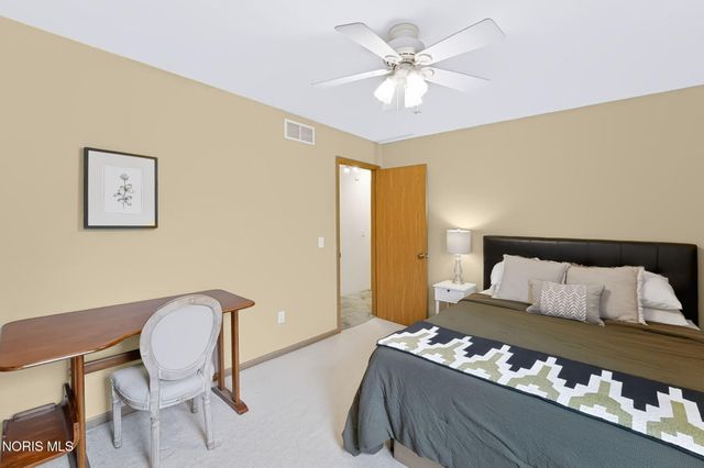 7414 Woodshire Lane, Holland, OH 43528