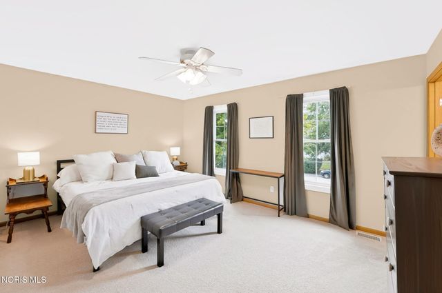 7414 Woodshire Lane, Holland, OH 43528
