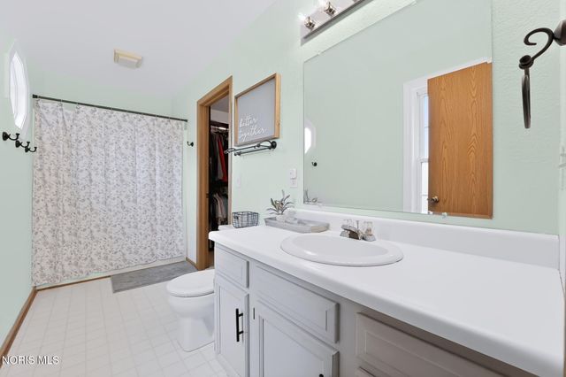 7414 Woodshire Lane, Holland, OH 43528