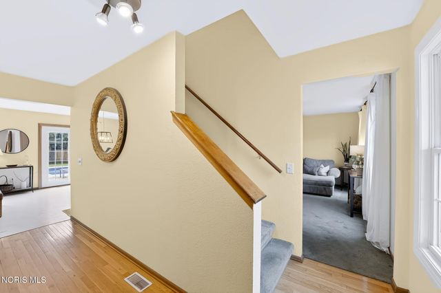7414 Woodshire Lane, Holland, OH 43528
