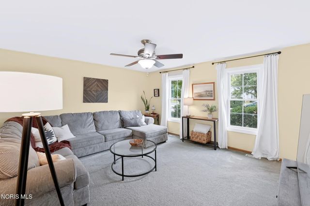 7414 Woodshire Lane, Holland, OH 43528