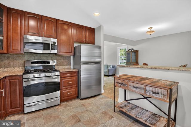 605 BLOSSOM DR, Rockville, MD 20850