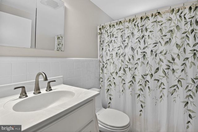 605 BLOSSOM DR, Rockville, MD 20850