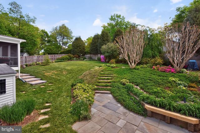 605 BLOSSOM DR, Rockville, MD 20850