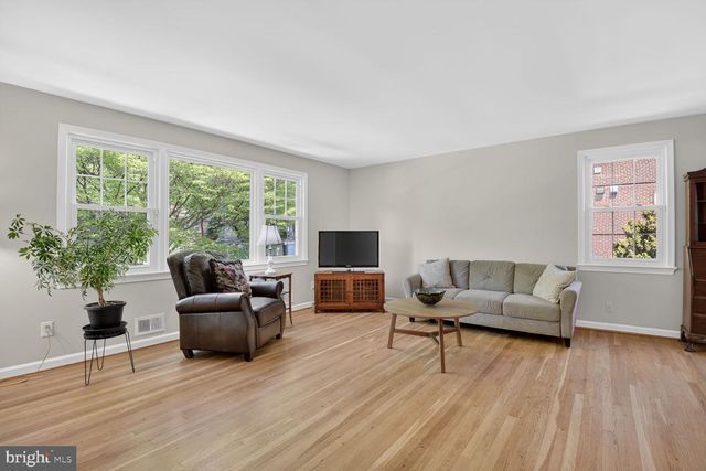 605 BLOSSOM DR, Rockville, MD 20850