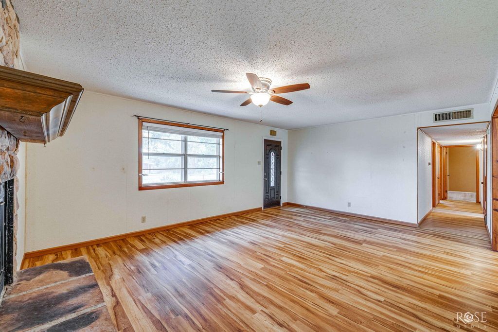 Image 10 of property listing at 9570 Tokay Road, San Angelo, TX 76901