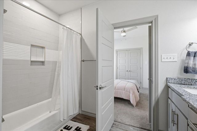 902 N Fulton Avenue, Lubbock, TX 79416