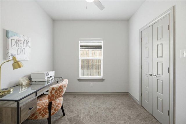 902 N Fulton Avenue, Lubbock, TX 79416