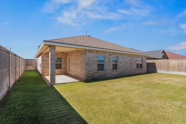 902 N Fulton Avenue, Lubbock, TX 79416