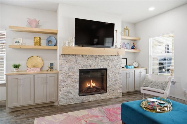 902 N Fulton Avenue, Lubbock, TX 79416