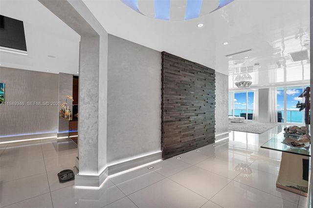 2711 S Ocean Drive 3704, Hollywood, FL 33019