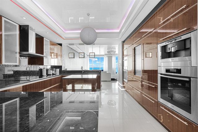 2711 S Ocean Drive 3704, Hollywood, FL 33019