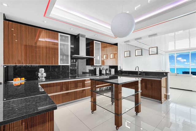 2711 S Ocean Drive 3704, Hollywood, FL 33019