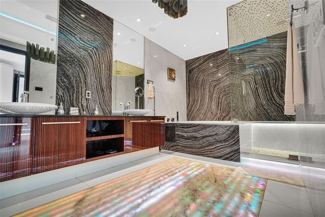 2711 S Ocean Drive 3704, Hollywood, FL 33019