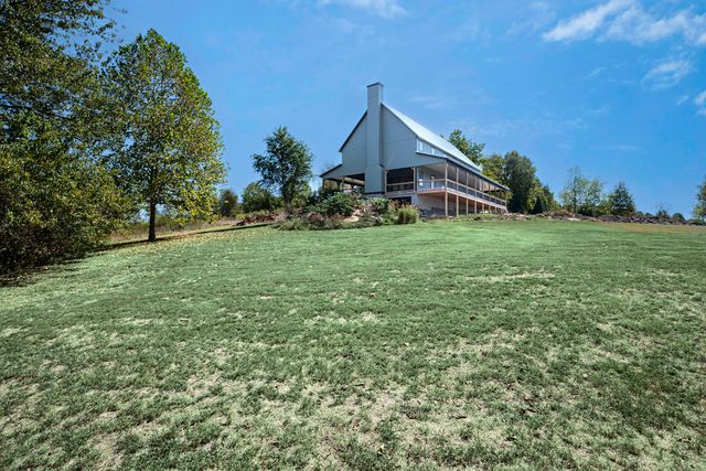 4288 Pinckard Pike, Versailles, KY 40383