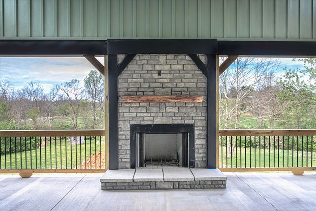 4288 Pinckard Pike, Versailles, KY 40383