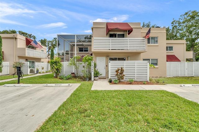 14382 SW 97th Ter, Miami, FL 33186