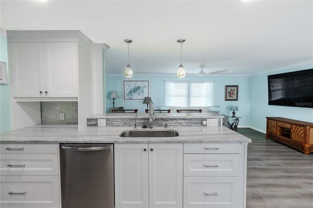 2101 HILO DRIVE, Holiday, FL 34691