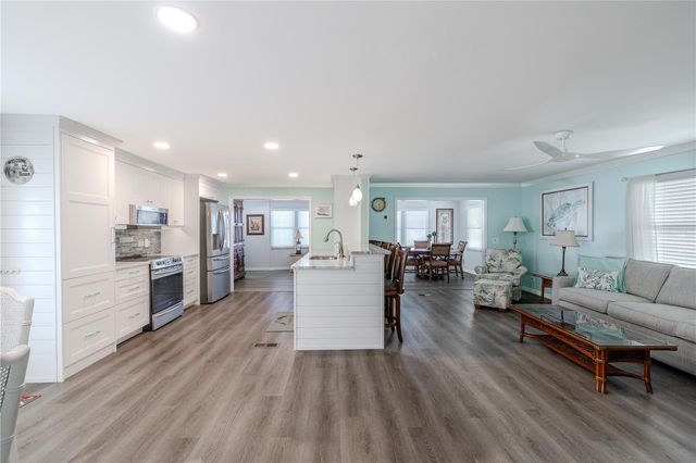 2101 HILO DRIVE, Holiday, FL 34691