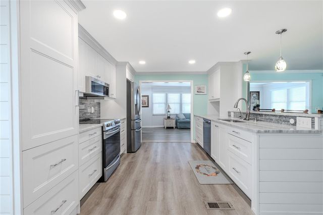 2101 HILO DRIVE, Holiday, FL 34691