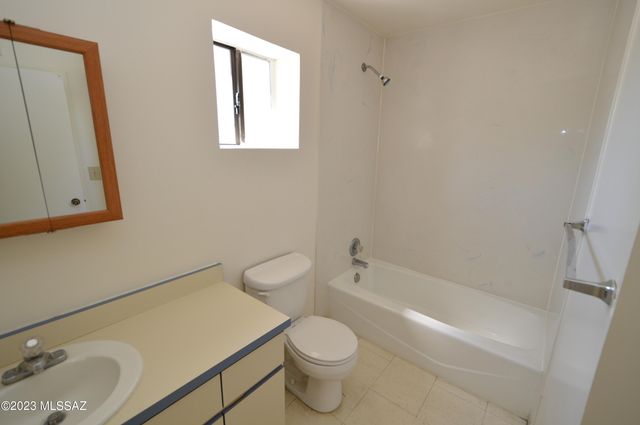 4115 E North St Apt 2, Tucson, AZ 85712