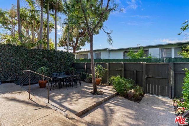 122 Buccaneer Street 1, Marina Del Rey, CA 90292