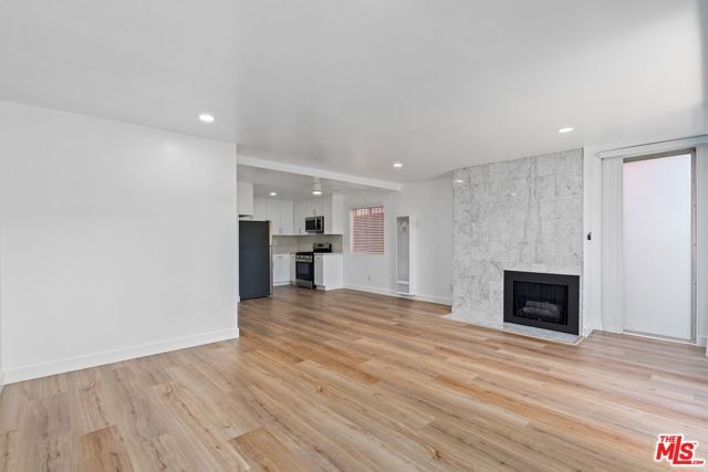 122 Buccaneer Street 1, Marina Del Rey, CA 90292