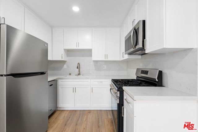 122 Buccaneer Street 1, Marina Del Rey, CA 90292