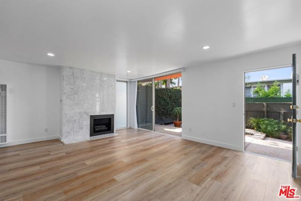 122 Buccaneer Street 1, Marina Del Rey, CA 90292