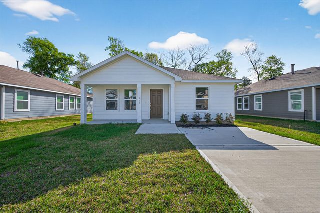 813 Jefferson Avenue, Cleveland, TX 77327