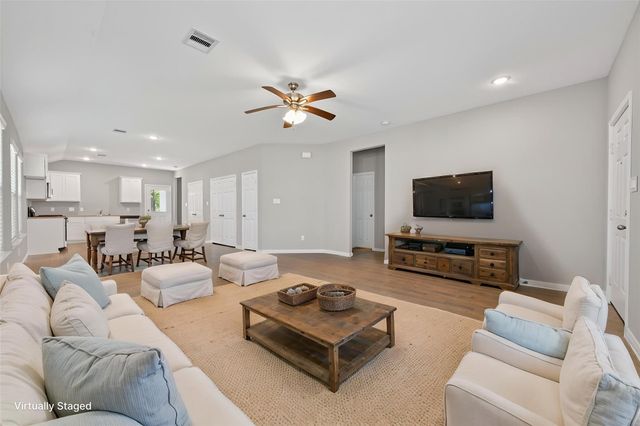 813 Jefferson Avenue, Cleveland, TX 77327