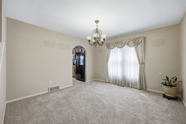 1217 Acacia Drive NE, Cedar Rapids, IA 52402