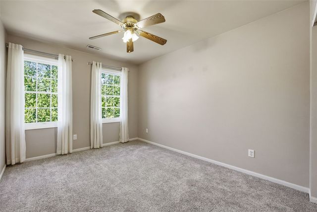 1217 Acacia Drive NE, Cedar Rapids, IA 52402