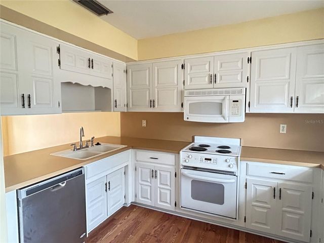 374 TROON COURT, Winter Haven, FL 33884