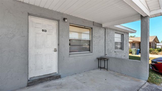 913 CHARMIL AVENUE, Lake Alfred, FL 33850