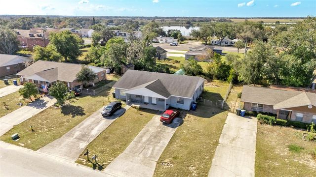 913 CHARMIL AVENUE, Lake Alfred, FL 33850