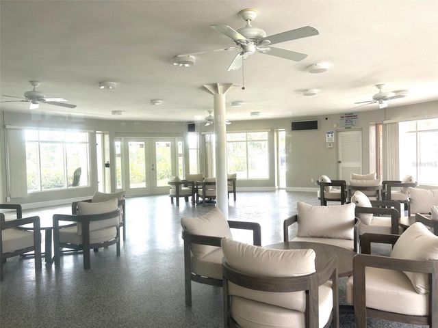 4520 OVERLOOK DRIVE NE 132, St Petersburg, FL 33703