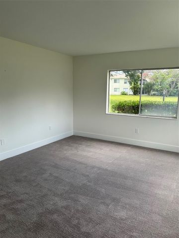 4520 OVERLOOK DRIVE NE 132, St Petersburg, FL 33703