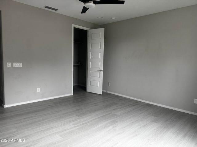 9512 W Fallen Leaf Lane, Peoria, AZ 85383