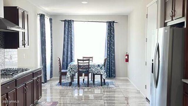 9512 W Fallen Leaf Lane, Peoria, AZ 85383